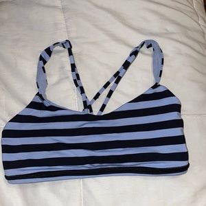 lululemon sports bra
